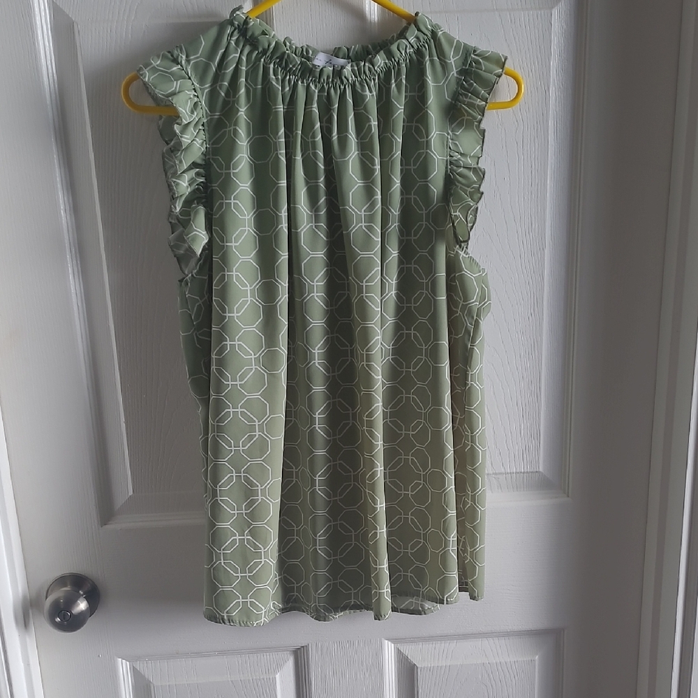 Ces Femme Olive Geometric Blouse